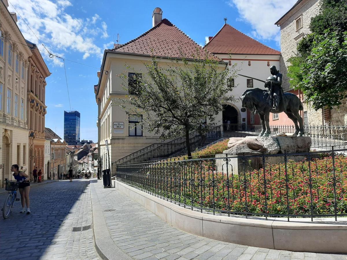 Apartment Azalea Zagreb Exterior photo